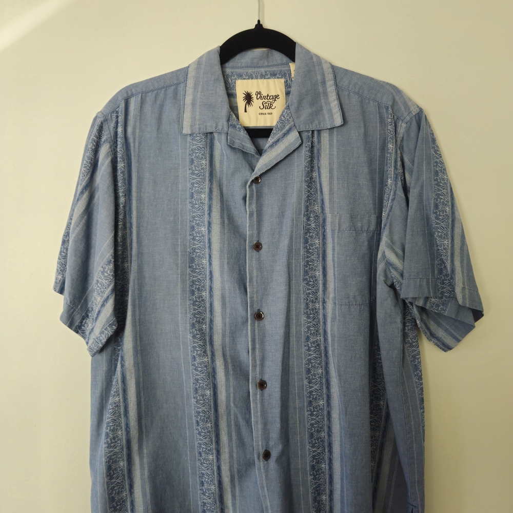 Vintage Silk Men's Blue Casual Button Down Shirt